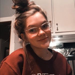 Meet your Posher, Madyson